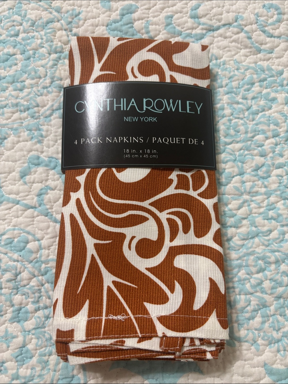 Cynthia Rowley Napkin Set - 4 napkins